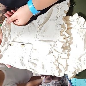 This set of clothes is 0-3 months for a little girl.